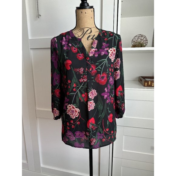 Violet + Claire Floral 3/4 Sleeve Blouse - Picture 1 of 3